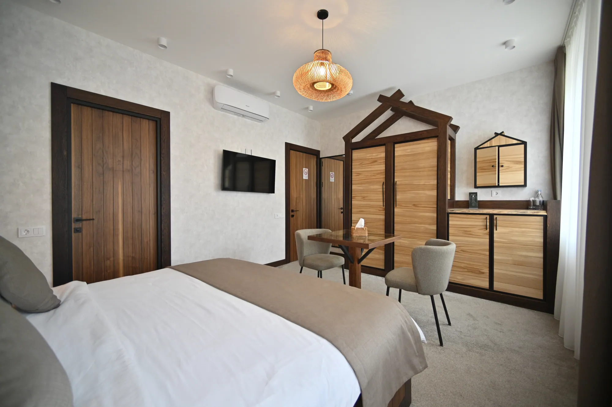 room 1 3rd image