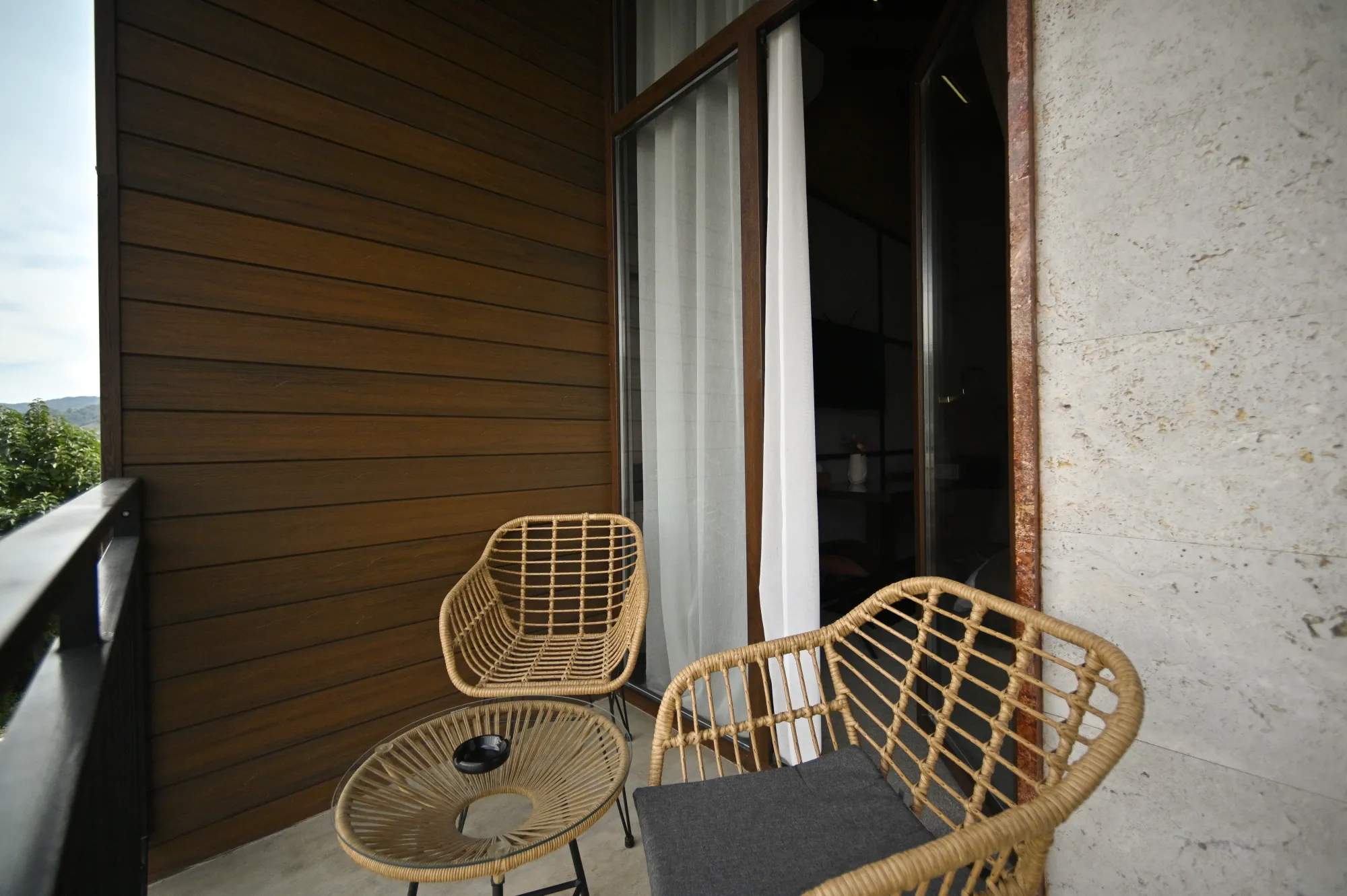 room 5 4rd image